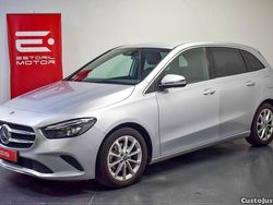 Cinza Usado 2019 Mercedes B180 Style Monovolume | € 24.500 (Preço justo)