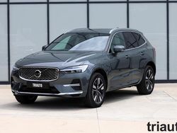 Branco Usado 2023 Volvo XC60 Plus SUV | € 49.800 (Preço justo)