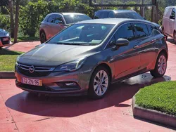Cinzento Usado 2019 Opel Astra | € 14.350 (Preço justo)