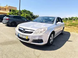 Usado 2005 Opel Vectra Edition Sedan | € 1.700