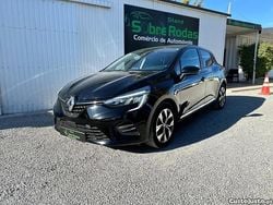 Preto Usado 2022 Renault Clio V Equilibre Citadino | € 15.900 (Preço justo)