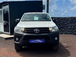 Branco Usado 2017 Toyota HiLux Pickup | € 35.900