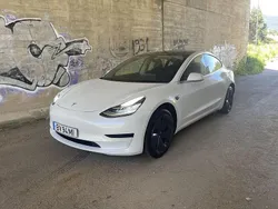 Usado 2020 Tesla Model 3 Standard Range Plus Sedan | € 20.600 (Bom preço)