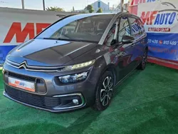 Cinzento Usado 2020 Citroën C4 Shine Monovolume | € 21.500 (Preço justo)