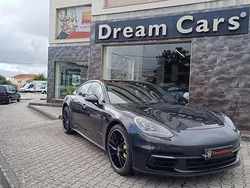 Cinza Usado 2018 Porsche Panamera 4 Sedan | € 60.999