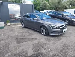 Cinza escuro Usado 2016 Mercedes CLA200 Shooting Brake AMG line Carrinha | € 17.800 (Preço justo)