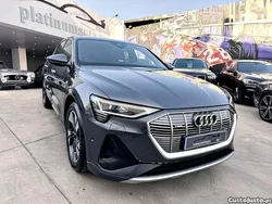 Cinza Usado 2022 Audi e-tron S-Line SUV | € 46.950 (Preço justo)