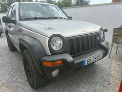 Usado 2004 Jeep Cherokee SUV | € 8.200