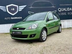 Verde Usado 2005 Ford Fiesta Trend Citadino | € 6.250