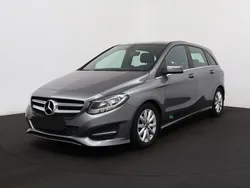 Cinza Usado 2017 Mercedes B180 Style Monovolume | € 16.890 (Preço justo)