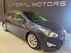 Azul Usado 2015 Hyundai i40 Premium Carrinha | € 13.500