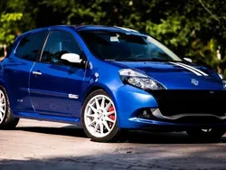 Azul Usado 2011 Renault Clio II Citadino | € 34.900