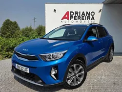 Azul Usado 2024 Kia Stonic SUV | € 22.900 (Caro)