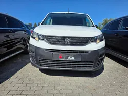 Branco Usado 2019 Peugeot Partner Monovolume | € 10.500 (Bom preço)