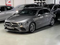 Cinza escuro Usado 2019 Mercedes A180 AMG line | € 23.990 (Preço elevado)
