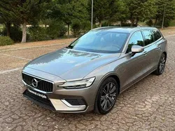Cinzento Usado 2020 Volvo V60 Carrinha | € 27.500 (Preço justo)