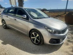 Cinza Usado 2018 Peugeot 308 Active Carrinha | € 13.950 (Preço justo)