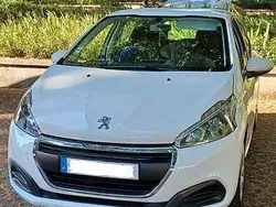 Usado 2016 Peugeot 208 Active Citadino | € 7.400 (Bom preço)