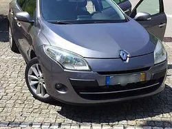 Usado 2009 Renault Mégane III Dynamique Sedan | € 5.250 (Preço elevado)