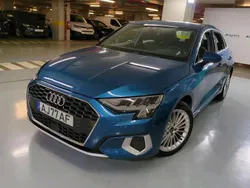 Azul Usado 2021 Audi A3 Sportback e-tron Sedan | € 27.600 (Preço elevado)