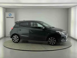 Cinzento Usado 2024 Mitsubishi Space Star | € 14.600 (Preço justo)