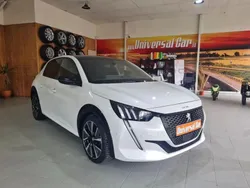 Branco Usado 2021 Peugeot 208 GT-line Citadino | € 19.900 (Caro)