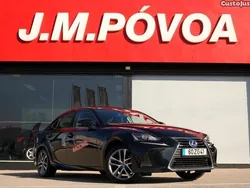 Preto Usado 2019 Lexus IS300h Executive Line | € 25.990