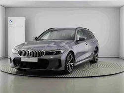 Cinzento Usado 2023 BMW 320 Advantage Coupé | € 43.390 (Preço justo)