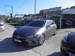 Cinzento Usado 2020 Mercedes A180 | € 20.900 (Super Preço)