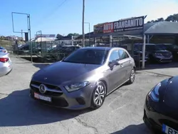 Cinzento Usado 2020 Mercedes A180 | € 20.900 (Super Preço)