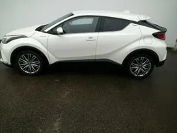 Branco (pintura metalizada especial) Usado 2022 Toyota C-HR Luxury SUV | € 31.000 (Caro)