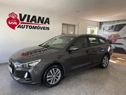 Cinza Usado 2018 Hyundai i30 Comfort Carrinha | € 13.990 (Preço justo)