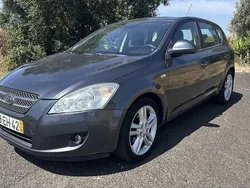 Usado 2007 Kia Ceed Sedan | € 3.250