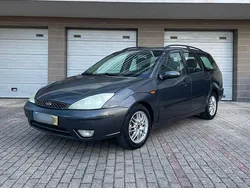 Usado 2003 Ford Focus Sedan | € 1.499