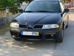 Usado 2000 Mitsubishi Carisma Sedan | € 2.250
