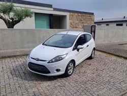 Branco Usado 2009 Ford Fiesta Citadino | € 4.990 (Bom preço)