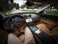 Usado 2018 Jaguar XJ Luxury Sedan | € 33.000
