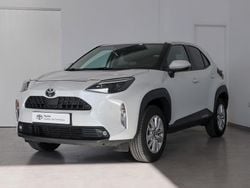 Branco Usado 2024 Toyota Yaris Hybrid Comfort | € 26.750 (Preço elevado)