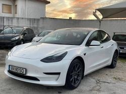 Branco Usado 2021 Tesla Model 3 Standard Range Plus Sedan | € 28.500 (Preço elevado)
