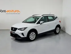 Branco Usado 2023 Seat Arona Style SUV | € 19.500 (Preço justo)
