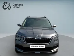 Cinzento Usado 2023 Skoda Kamiq Ambition SUV | € 18.990 (Preço justo)