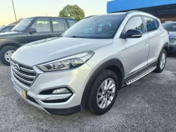 Cinzento Usado 2017 Hyundai Tucson Premium SUV | € 18.500 (Preço justo)