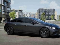 Cinzento Novo 2025 Mercedes EQE350 Sedan | € 78.825