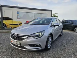 Cinza Usado 2019 Opel Astra Business Edition Sedan | € 13.800 (Preço elevado)