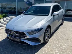 Prata iridium Usado 2024 Mercedes A250 Advanced Plus Citadino | € 43.500 (Preço justo)