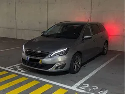 Usado 2015 Peugeot 308 Allure Carrinha | € 7.400 (Bom preço)
