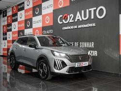 Cinzento Usado 2024 Peugeot 2008 Allure SUV | € 22.900 (Preço justo)