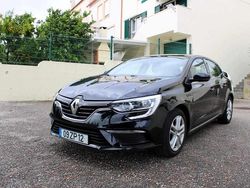 Preto Usado 2019 Renault Mégane GrandTour Carrinha | € 13.990 (Preço justo)