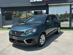 Azul Usado 2019 Peugeot 5008 Allure Monovolume | € 17.450 (Preço justo)