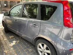 Cinzento Usado 2008 Nissan Note Monovolume | € 1.500